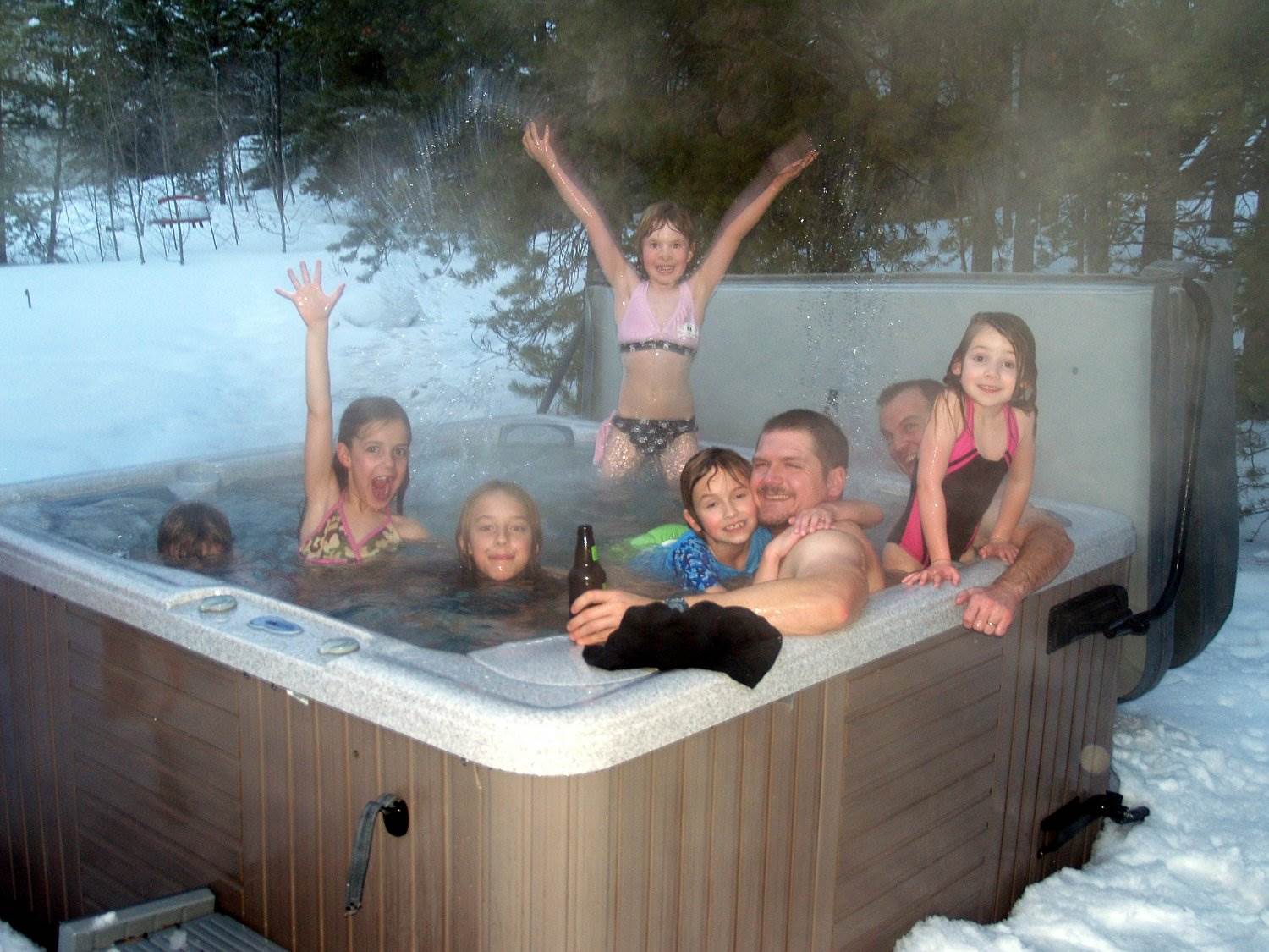 Is it safe for children to use hot tubs?